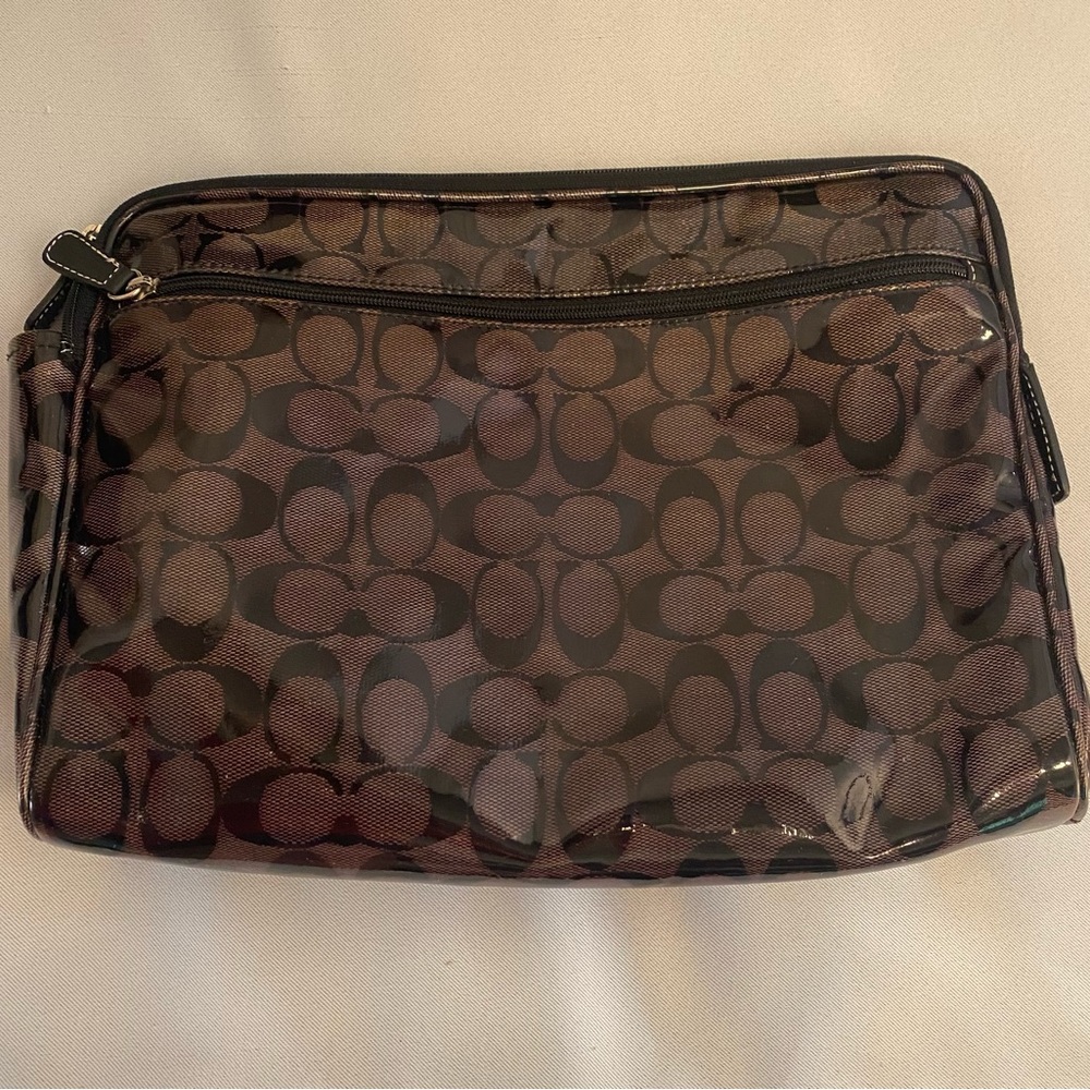 BOGO-just bundle Coach Tech Case Signature Print with vinyl cover. LIKE NEW 12X9